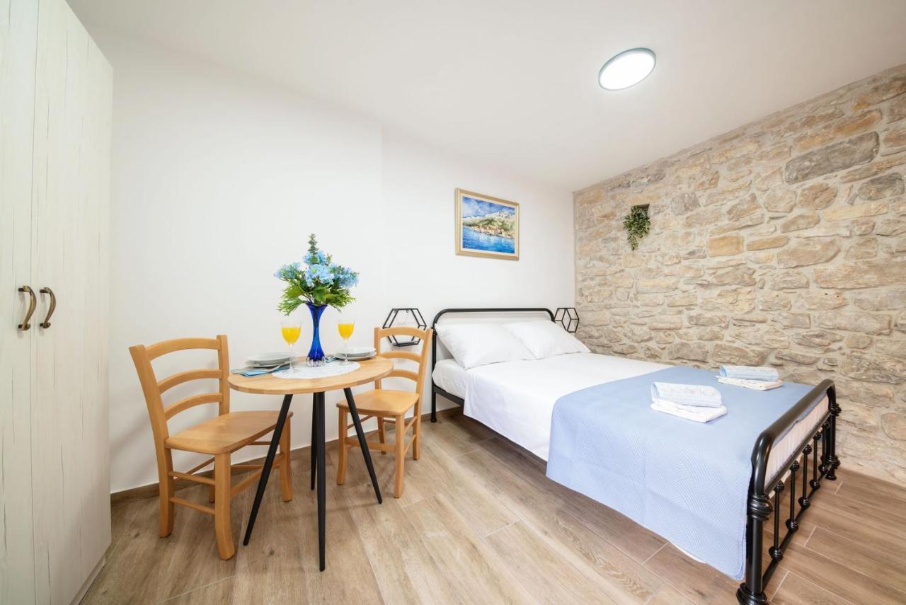 Apartments Jerolim Split Eksteriør bilde
